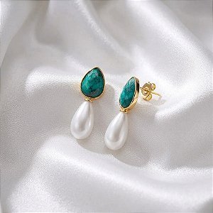 Brinco Pedras Naturais Esmeralda e Pérolas Shell Ouro Semijoia
